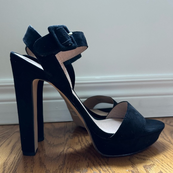 NEW Madden Girl 5.5” Strappy Heels - Picture 3 of 8